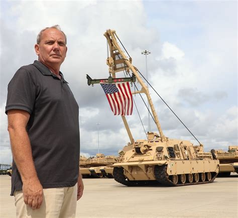 DVIDS - Images - Retired U.S. Marine tank commander who toppled Saddam Hussein’s statue ...