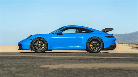 Preview: 2022 Porsche 911 receives tech updates, GT3 track special