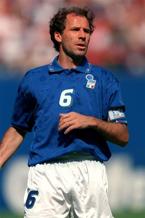 Franco Baresi, il fuoriclasse del calcio compie 60 anni | GQ Italia