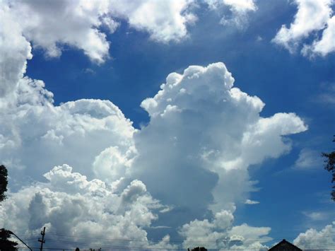 Awan Putih Langit Biru | ベニ | Beni | Flickr