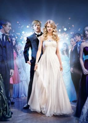 Taylor Swift & Lucas Till (You belong with me) | Taylor swift dress, Taylor swift videos, Taylor ...