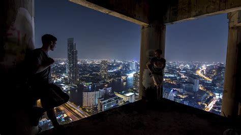 Abandoned skyscraper in Bangkok : r/pics