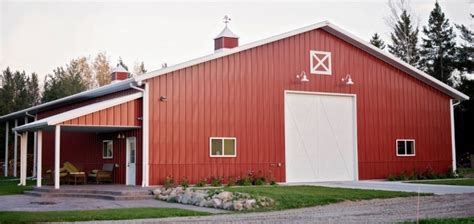 Laramie Barn Lights Add Traditional Touch to Metal Barn | Blog ...