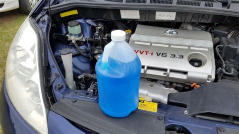 Easy Formula for DIY Windshield Washer Fluid – Practical Mechanic