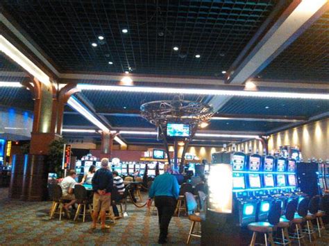 Q Casino (Dubuque) - All You Need to Know BEFORE You Go - Updated 2020 (Dubuque, IA) - Tripadvisor