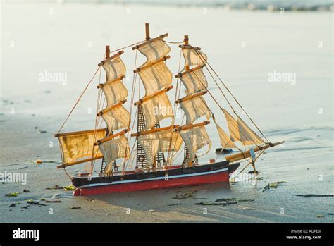 Three masted sailing ship Stock Photo - Alamy