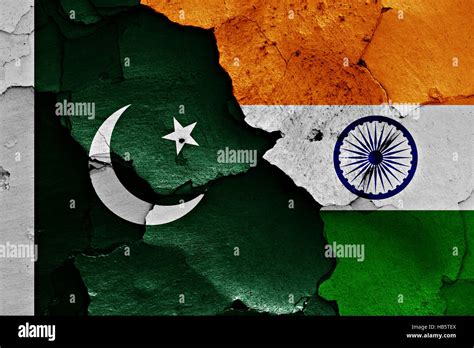 flags of Pakistan and India painted on cracked wall Stock Photo - Alamy