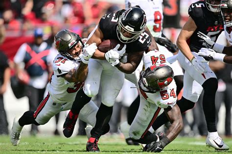 Falcons vs Bucs NFL Week 14 Game Preview - The Falcoholic