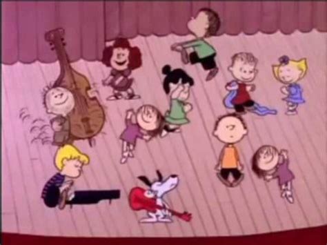 Peanuts Are Dancing To Mickey Mouse Clubhouse Theme Song - YouTube