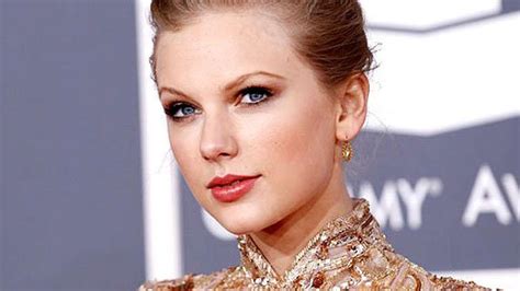 Taylor Swift seeks blogging classes from fans – India TV