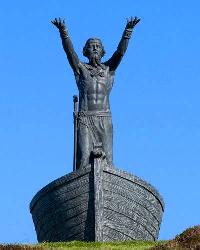 Manannan-mac-Lir-statue - Mark E. Fisher