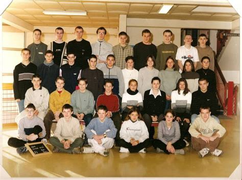 Photo de classe 2nd 9 Victor Hugo de 2001, Lycée Victor Hugo - Copains ...