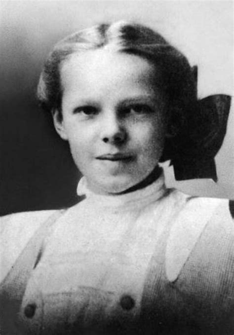 A very young Amelia Earhart. | Young People | Amelia earhart picture, Famous historical figures ...