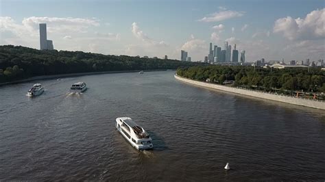 The summer Moskva river with many ships 28342926 Stock Video at Vecteezy