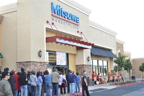 Japanese Grocery Wonderland Mitsuwa Marketplace Arrives In Plano - Eater Dallas