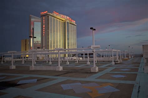 Trump Taj Mahal casino settles U.S. money laundering claims | Fortune