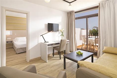 H10 Suites Lanzarote Gardens - Costa Teguise hotels | Jet2holidays