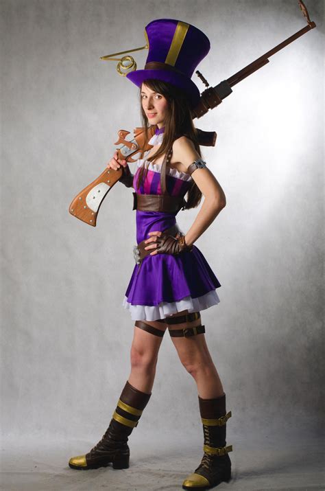 Caitlyn (cosplay League of Legends) by eiphen on DeviantArt