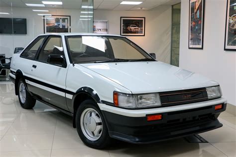 KIDNEY, ANYONE? 15k-mile Unmolested AE86 Toyota Corolla Levin GT Apex Coupe | Japanese Nostalgic Car