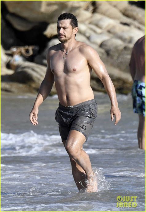 Photo: james franco isabel pakzad beach pda 01 | Photo 4616581 | Just Jared: Entertainment News