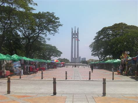 Quezon Memorial Circle, Quezon City - TripAdvisor