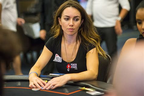 7 Most Admired Female Poker Players in the World - WebSta.ME