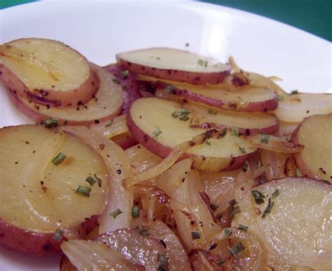 Potato and Onion Skillet Fry Recipe - Food.com