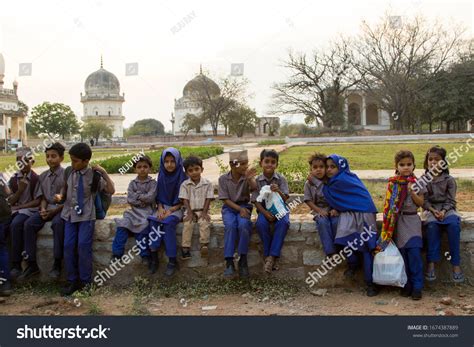 155 Poor Indian High School Girls Images, Stock Photos & Vectors ...