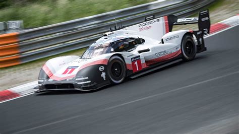 Porsche beats fastest lap at Nürburgring with 919 Hybrid Evo - Autodevot