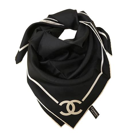 Chanel Scarf Black Silk ref.41515 - Joli Closet