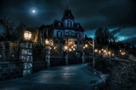 Thirteen Fun Facts About The Haunted Mansion - D23