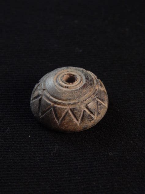 Bactrian bone spindle whorl. Diam. 1.5 cm Spinning Wool, Hand Spinning, Spindle Whorls, Types Of ...