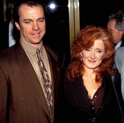 Bonnie Raitt Married Status, Age, Net Worth, Health & More