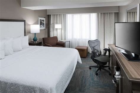 HAMPTON INN ST. LOUIS-DOWNTOWN AT THE GATEWAY ARCH - Updated September ...