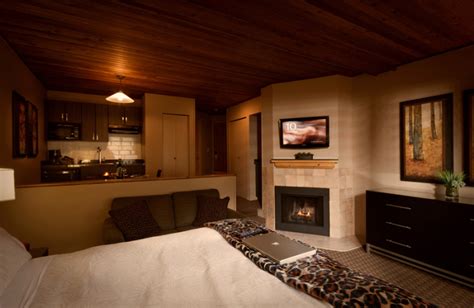 Executive Inn at Whistler Village (Whistler, British Columbia) - Resort ...