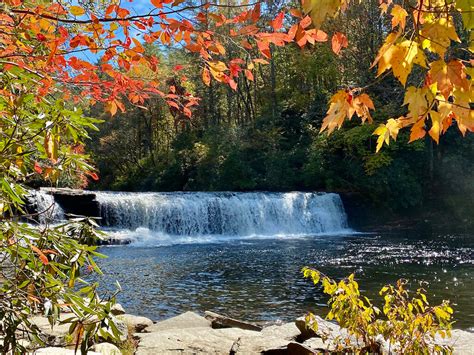 Fall in North Carolina: 12 Must-See Places for Leaf Peeping - Explore ...