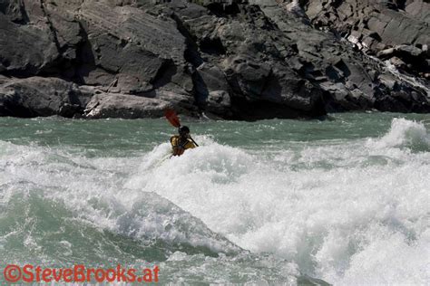 Kayak School Arlberg: The Alaknanda and its tributaries