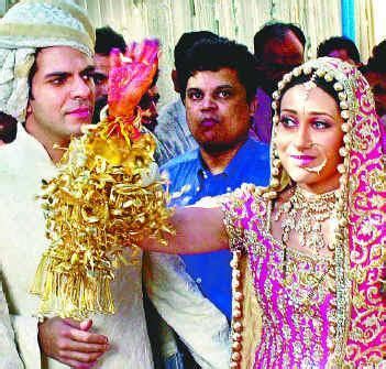 Latest Film News Online, Actress Photo Gallery: Karishma Kapoor wedding ...