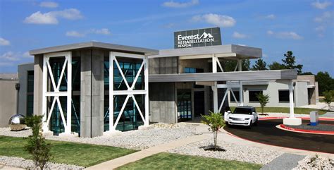 Everest Rehabilitation Hospital Holds Grand Opening in Longview, Texas