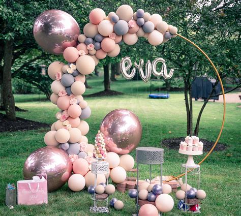 circle Balloon arch | Baby shower balloon arch, Girl baby shower decorations, Birthday decorations