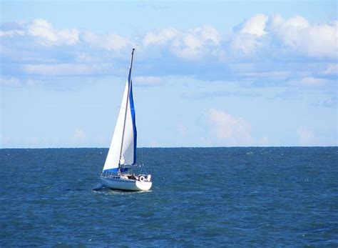 Sailing Lake Michigan | Sailing, Lake michigan, Navy pier chicago