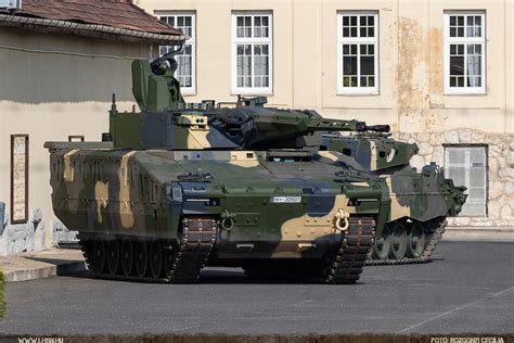 Hungary receives first serial KF41 Lynx infantry fighting vehicles and Buffalo armoured recovery ...