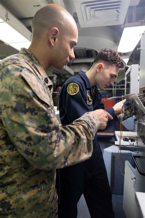 DVIDS - Images - USS Bataan Works Underway [Image 2 of 9]