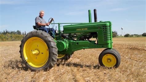 John Deere Model A & B - YouTube