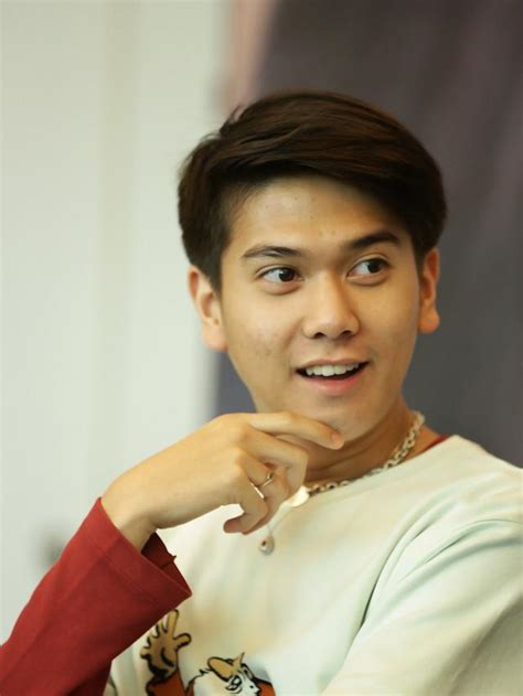 Iqbaal Ramadhan Ungkap Sudah Punya Pacar, Siapa Dia? - ShowBiz Liputan6.com