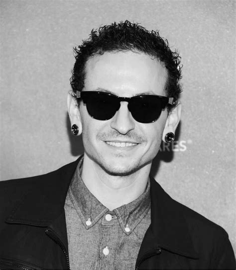 Chester Bennington Charles Bennington, Chester Bennington, Linkin Park, Luminary, Square ...