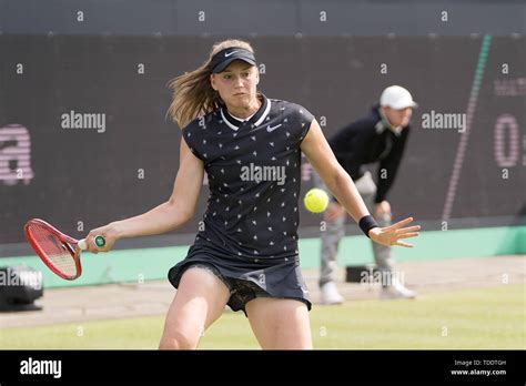 Elena Rybakina Tennis Player : Wta Charleston Day 1 Predictions ...