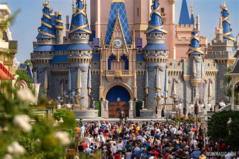 Clock returns to Cinderella Castle at Magic Kingdom as Disney World's ...