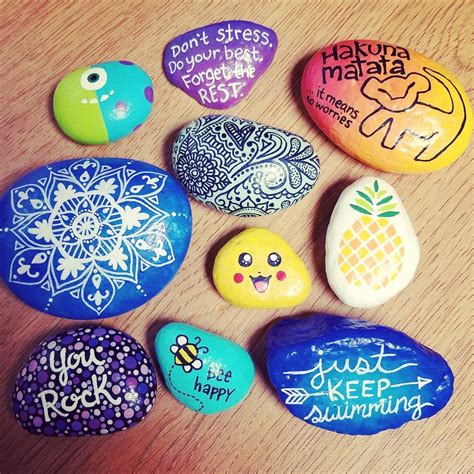 Painted rock / rock painting / rock art / painted stones / quotes / be happy / lion king ...