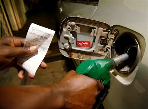 Petrol prices on the rise in Zimbabwe, South Africa - CGTN Africa